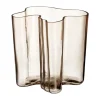 Alvar Aalto vas 200 mm, Linne
